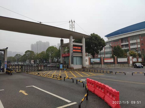 中南制藥機(jī)械廠前往長(zhǎng)沙博雅衛(wèi)生中等專(zhuān)業(yè)學(xué)校進(jìn)行溝通